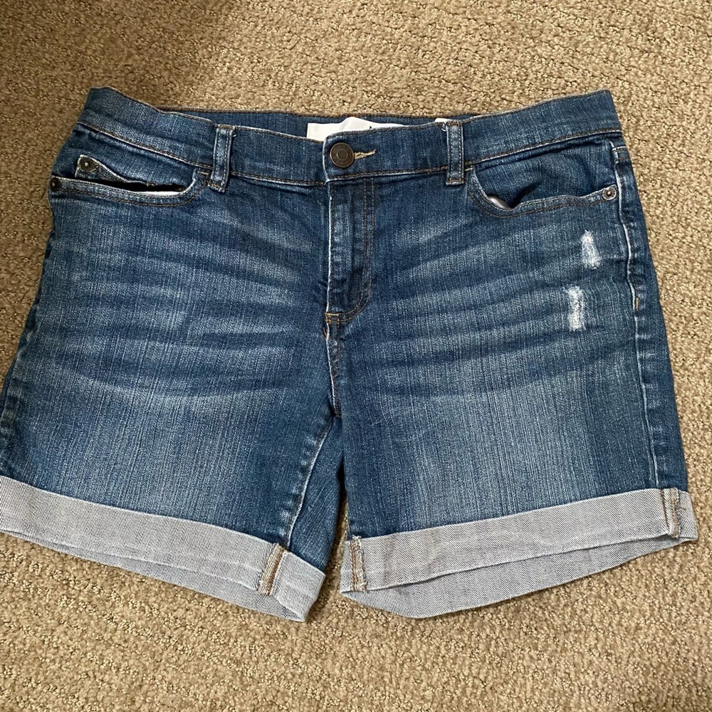 Cute, comfy denim shorts.